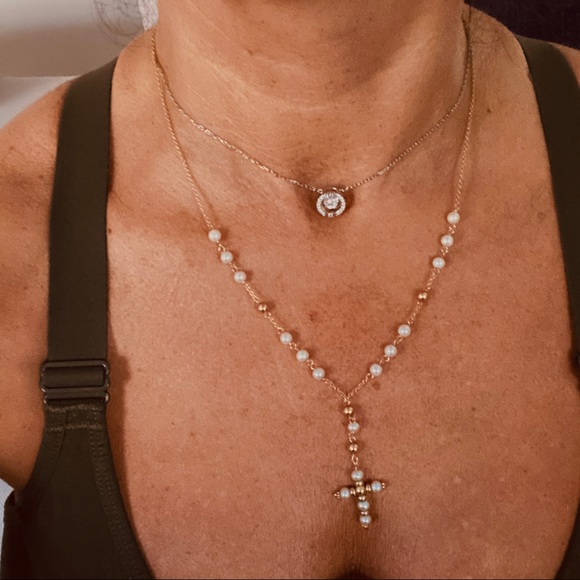 Fresh Pearl Cross Necklace - Picture 2 of 7